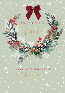 Christmas Card - Auntie - Christmas Wreath