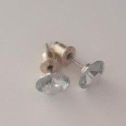 Jewellery - 8mm Clear Stone Stud Earrings