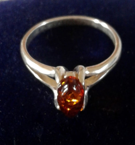 Jewellery - 925 Silver Ring - Baltic Amber Oval